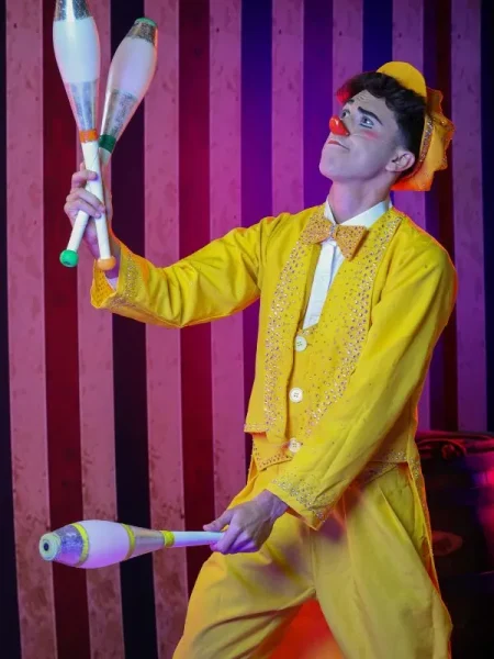 juggling-clubs